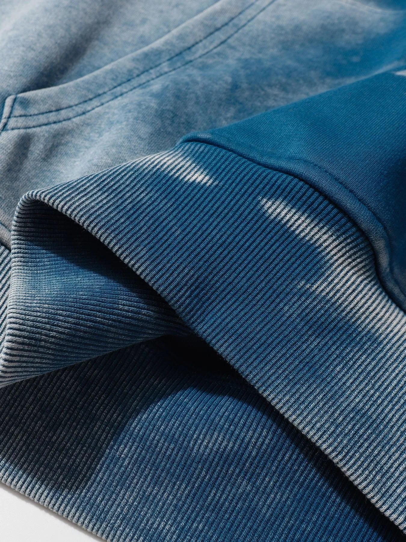 0ea7f08ab25c4b789044dc787d7120d9-Max-Origin