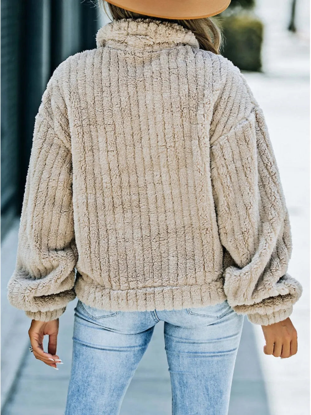 513b5d6afb5144d2b7f910dab3fda305-Max